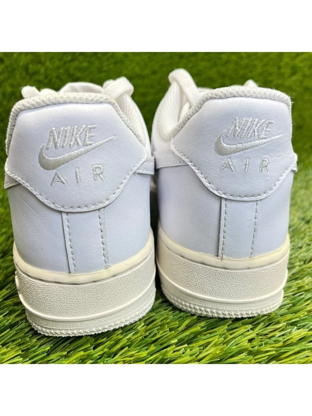 Nike Air Force 1 Low '07 Womens Size 7.5 White Athletic Lifestyle Shoes Sneakers